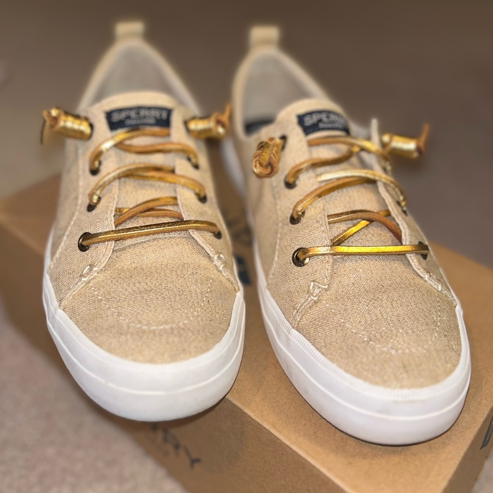 Sperry Crest Vibe Linen Gold